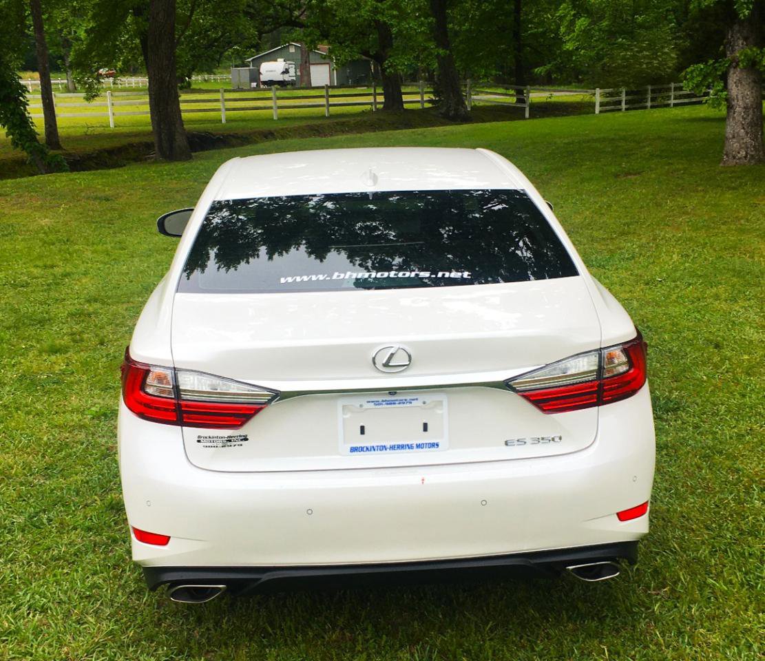 Used 2016 Lexus ES 350 w/ Luxury Package w/Wood Trim FWD image 5