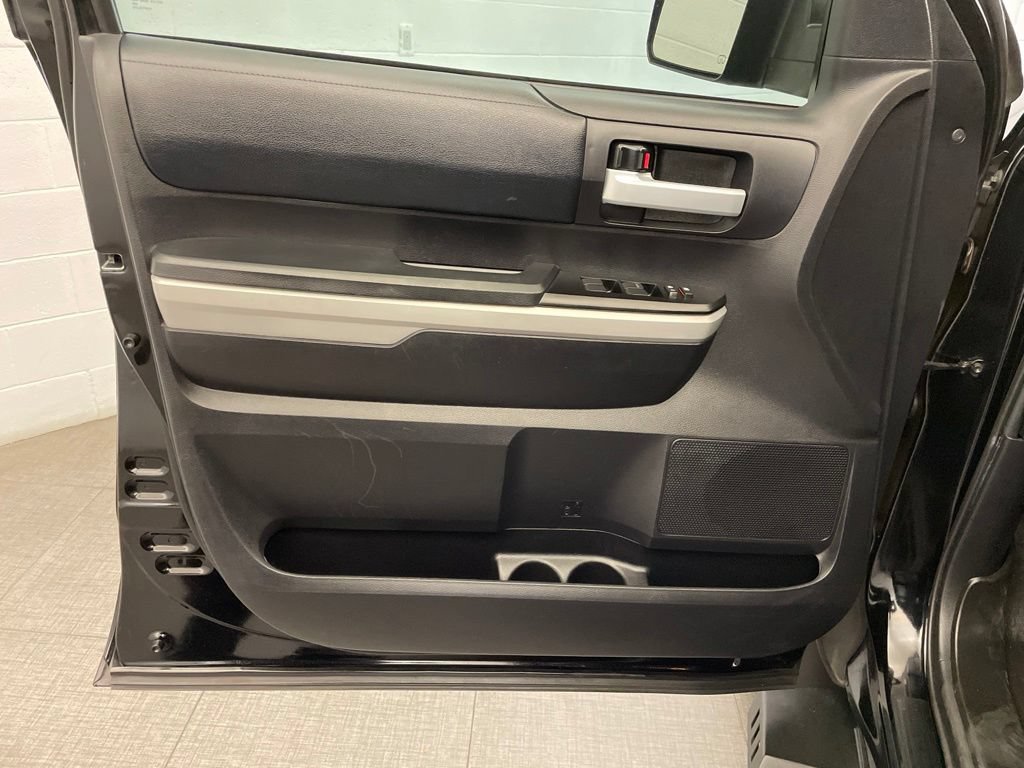 Used 2021 Toyota Tundra SR5 AWD/4WD image 22