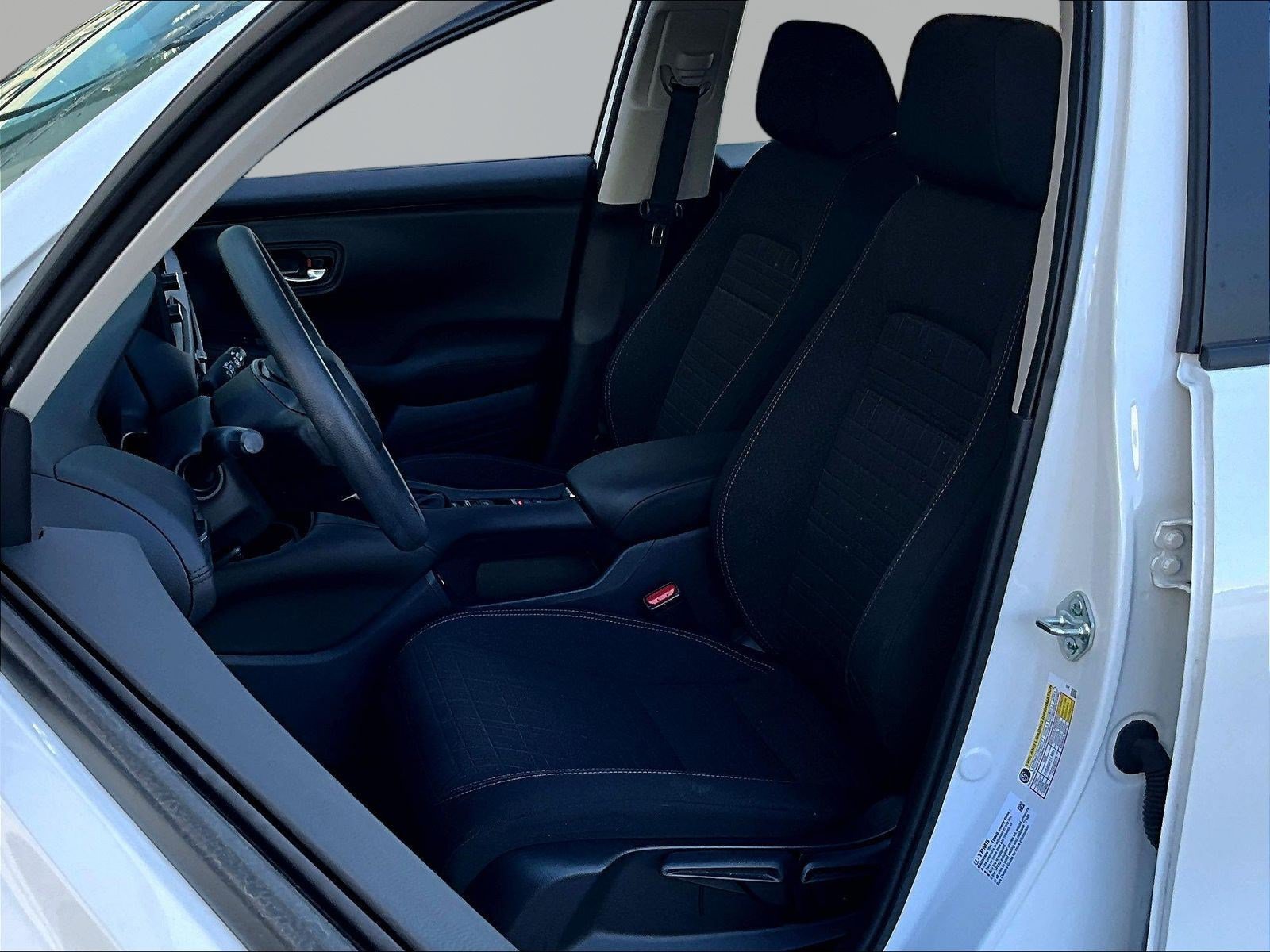 Used 2024 Honda HR-V LX image 19