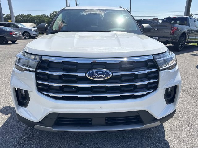 New 2026 Ford Explorer Active w/ Active Comfort Package RWD image 2