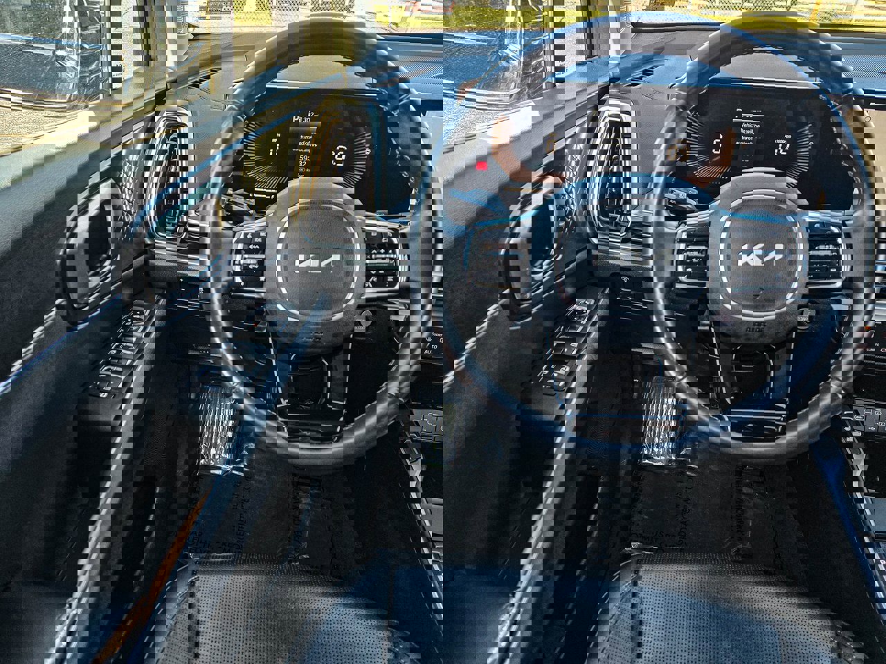 Used 2022 INFINITI QX50 Sensory w/ Cargo Package image 31