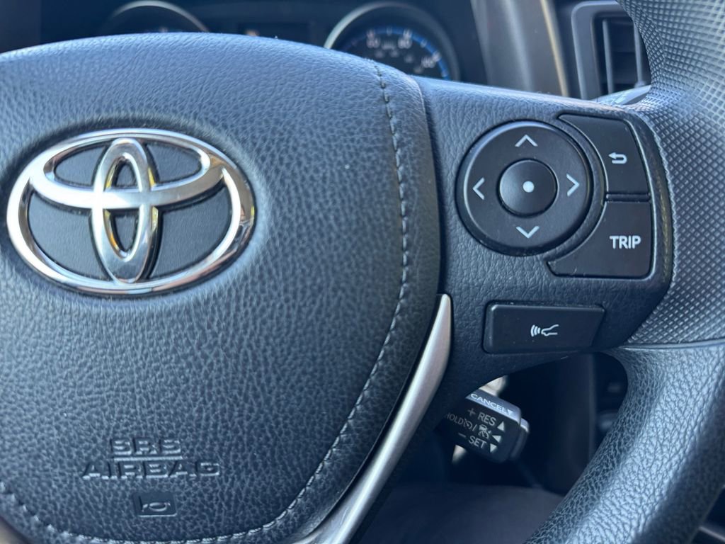 Used 2018 Toyota RAV4 LE w/ All Weather Liner Package image 30