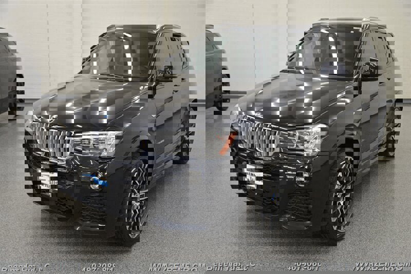 Used 2017 BMW X3 xDrive28i w/ Premium Package image 2