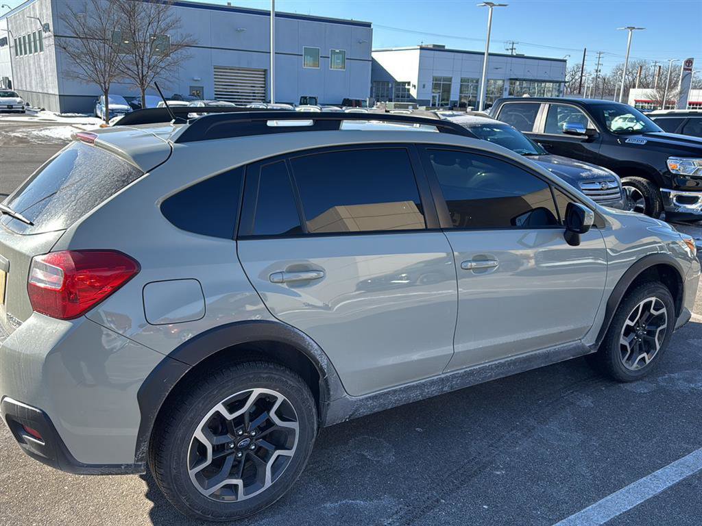 Used 2016 Subaru Crosstrek 2.0i Premium image 14