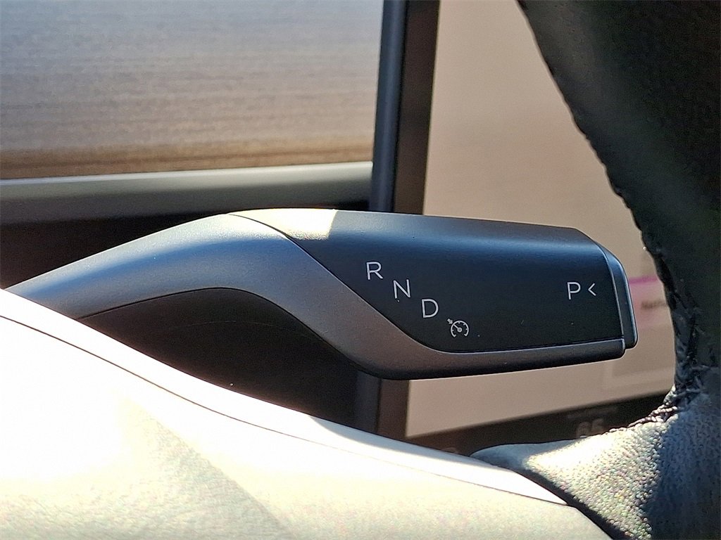 Used 2023 Tesla Model Y Long Range image 15