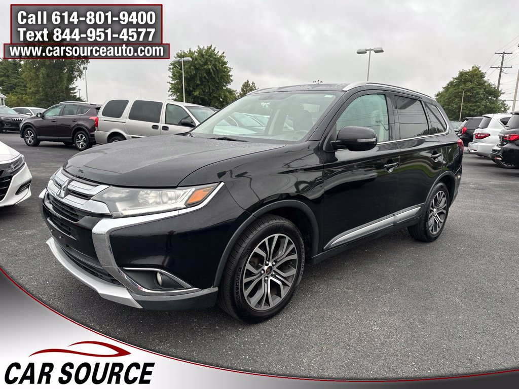 Used 2017 Mitsubishi Outlander SEL FWD image 2