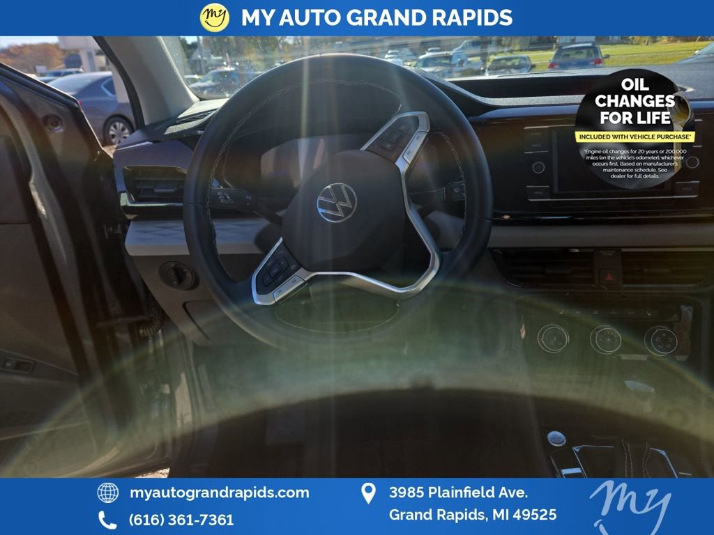 Used 2023 Volkswagen Taos S image 13