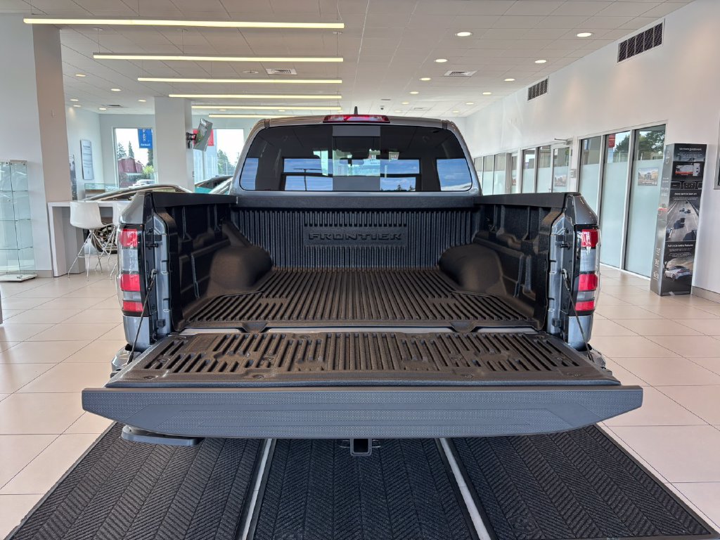 New 2026 Nissan Frontier PRO-4X w/ Tow Package AWD/4WD image 8