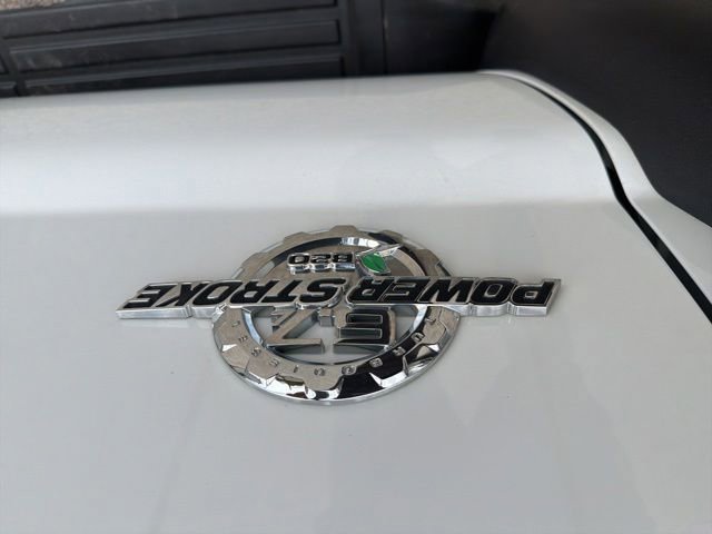 Used 2014 Ford F550 4x4 Regular Cab Super Duty image 7