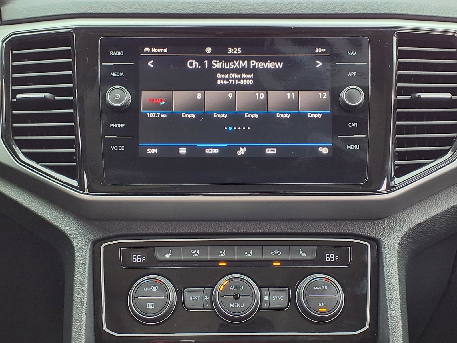 Used 2023 Volkswagen Atlas SEL R-Line image 10