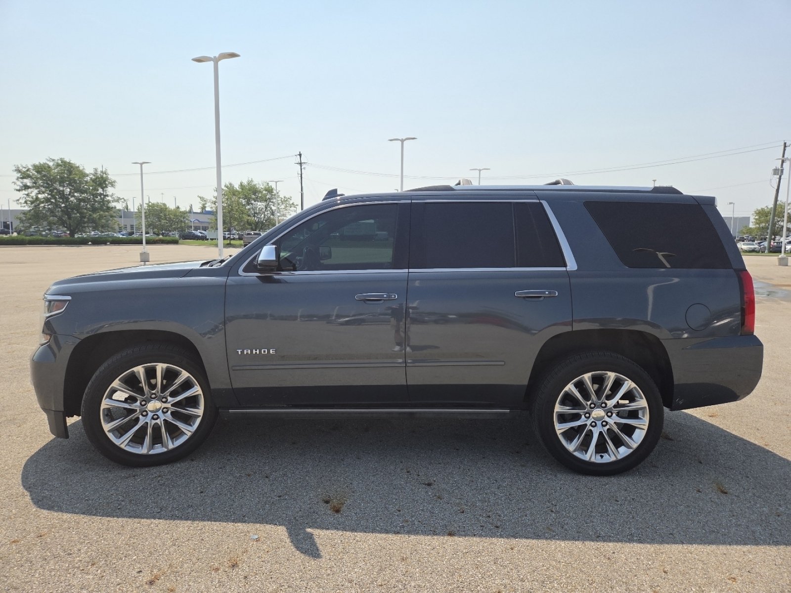 Used 2019 Chevrolet Tahoe Premier w/ Premier Plus Edition AWD/4WD image 17