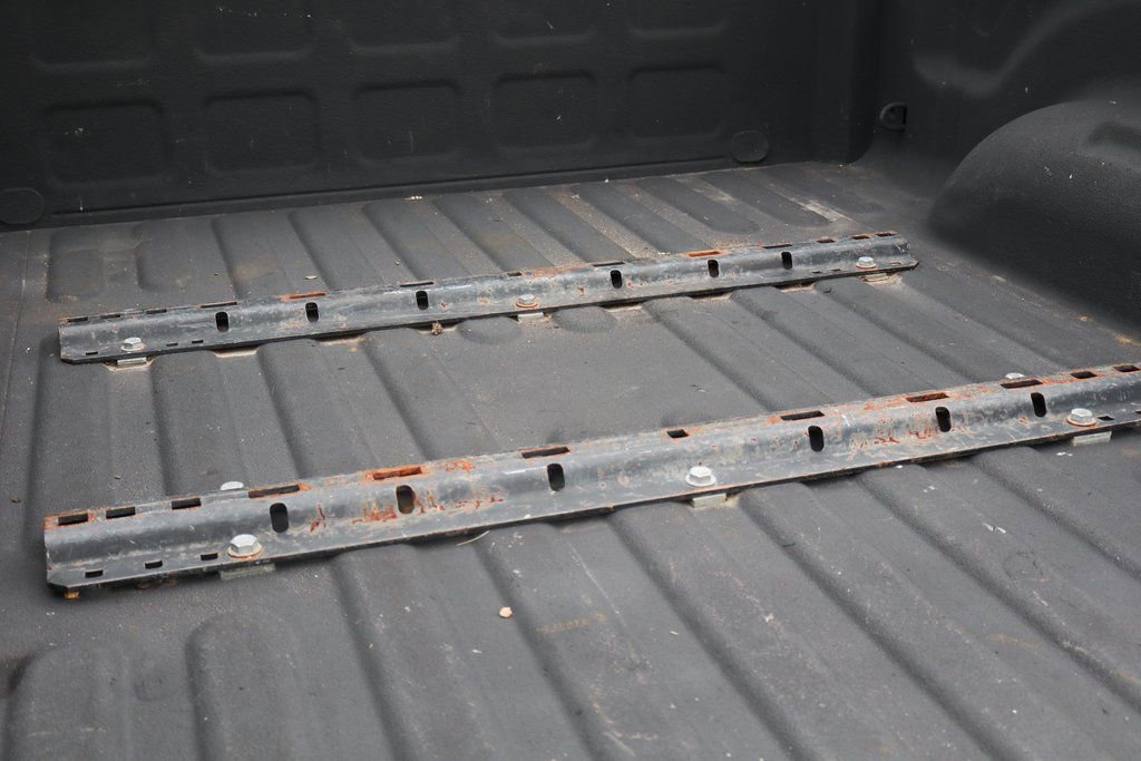 Used 2013 RAM 2500 Tradesman w/ Chrome Appearance Group image 9