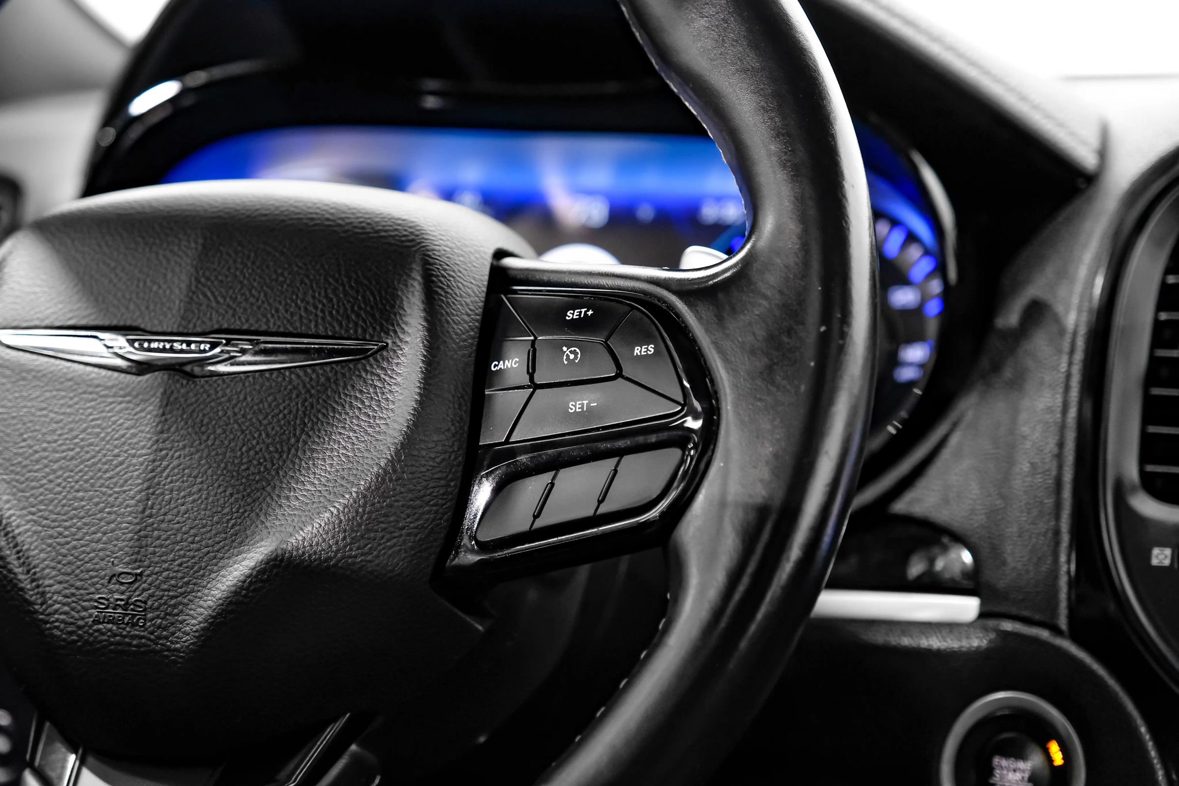 Used 2018 Chrysler 300 S w/ 300S Premium Group RWD image 27