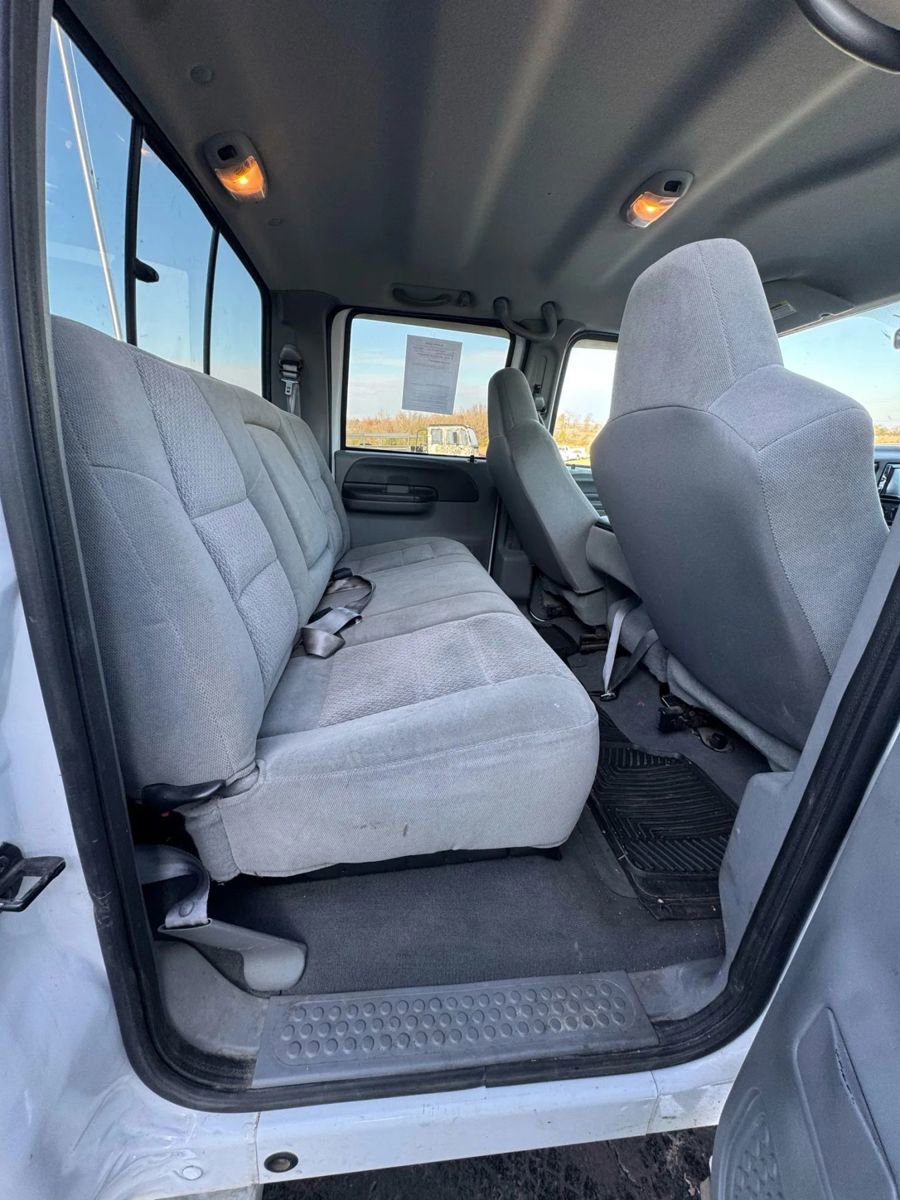 Used 2003 Ford F350 XLT image 26