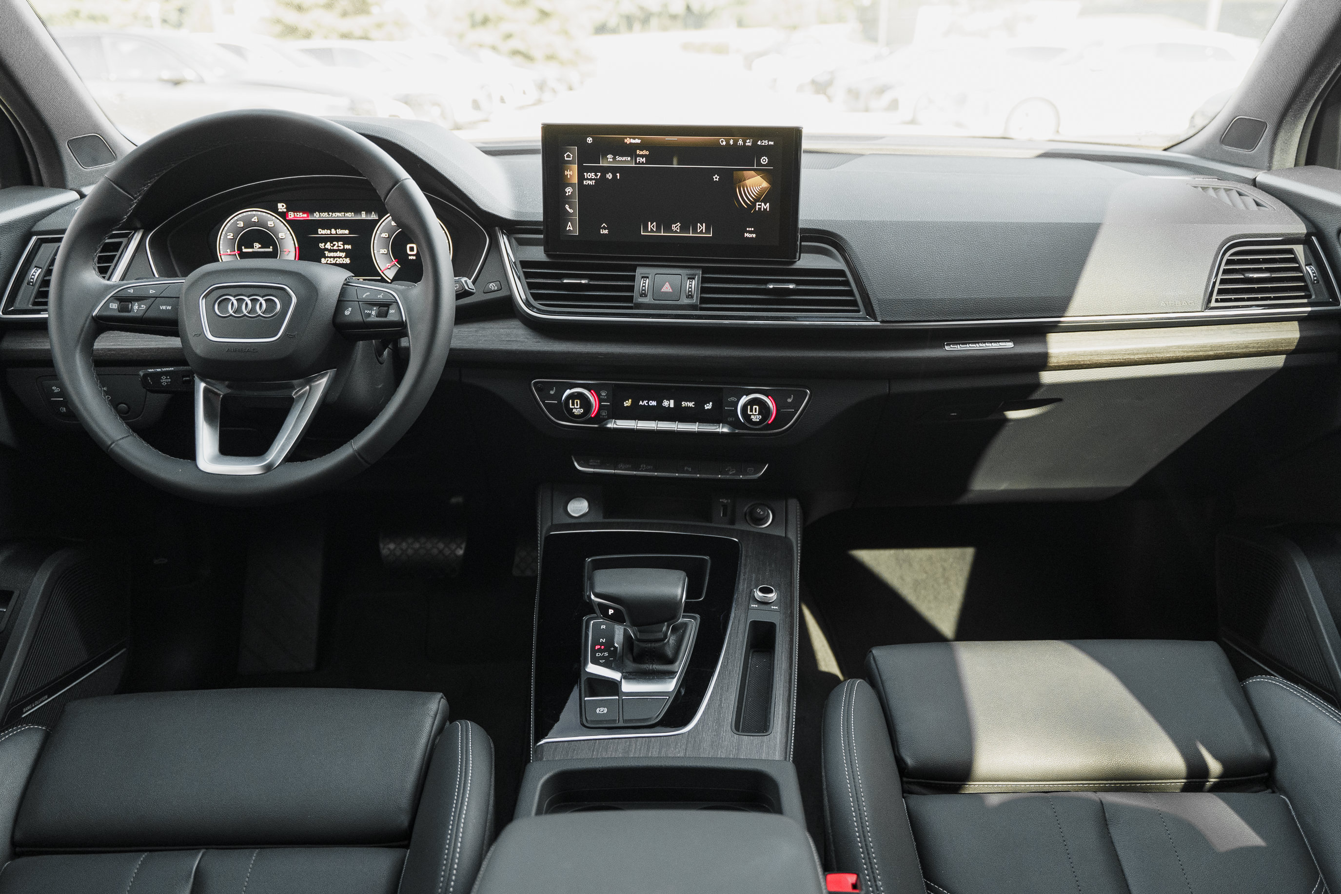 Certified 2025 Audi Q5 2.0T Premium Plus w/ Premium Plus Package AWD/4WD image 6