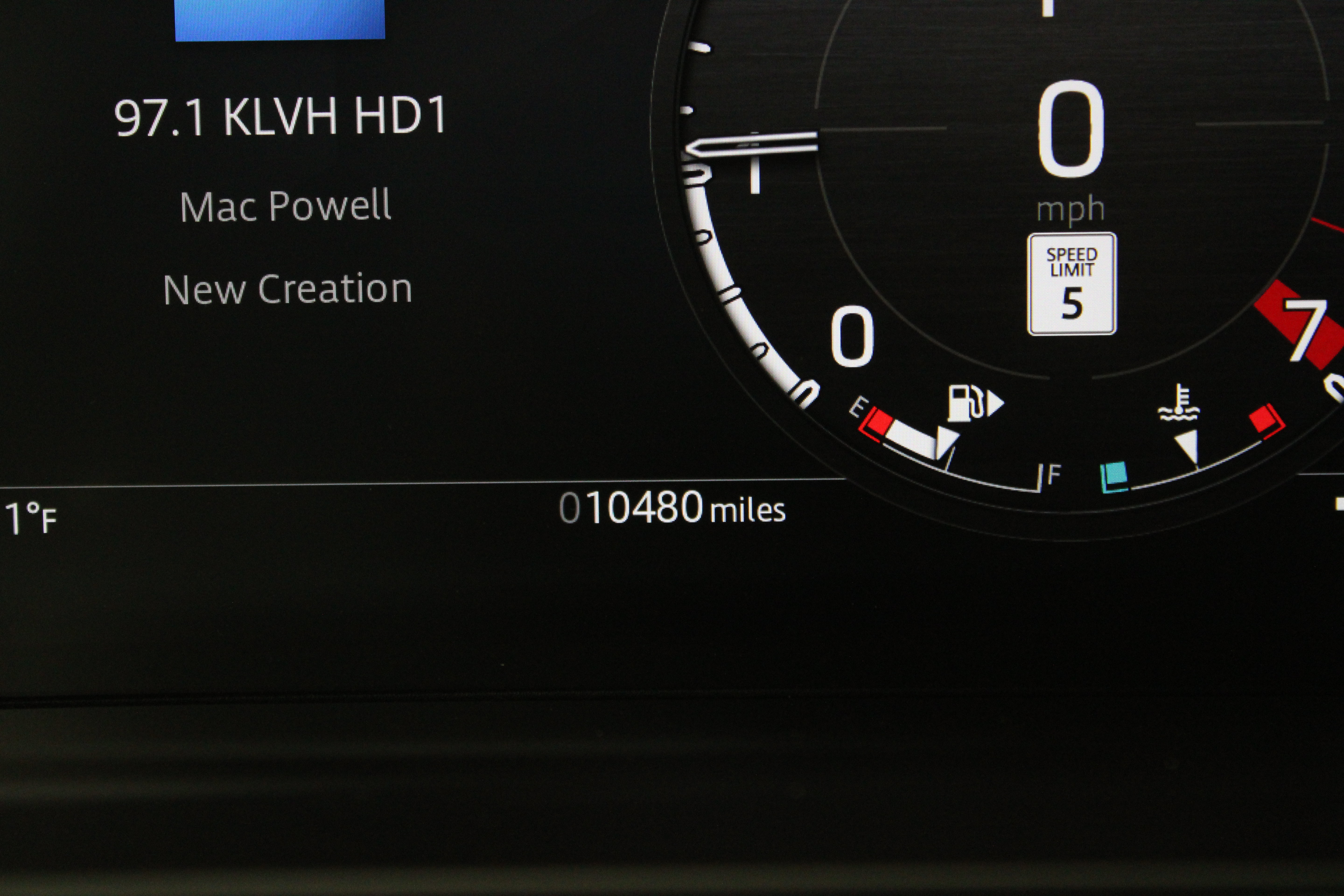 Used 2025 Land Rover Defender 130 Outbound AWD/4WD image 43