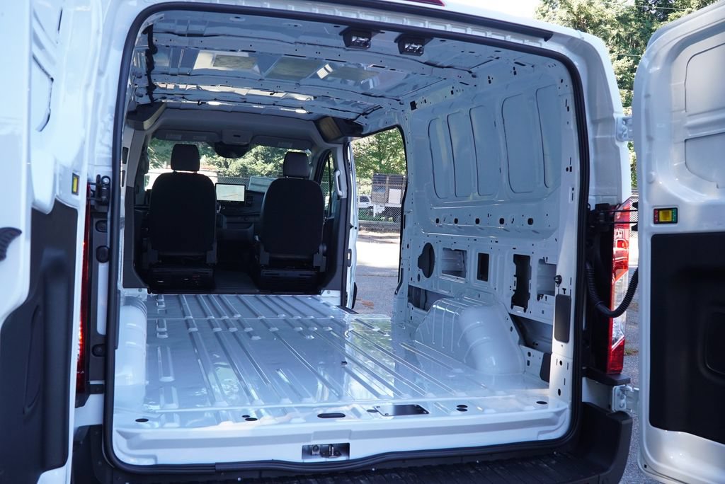 New 2026 Ford Transit 150 Low Roof RWD image 19