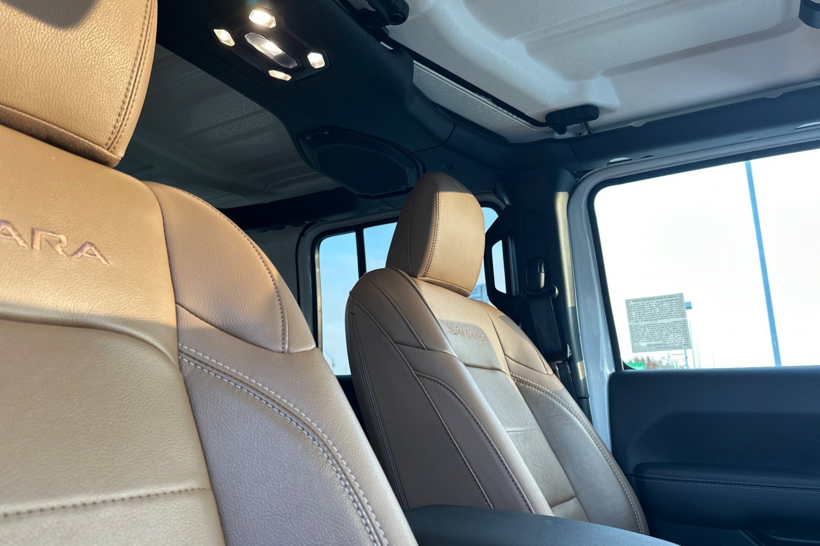 Used 2022 Jeep Wrangler Unlimited Sahara w/ Safety Group image 17