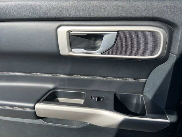 Used 2023 Ford Explorer XLT w/ Equipment Group 202A image 27