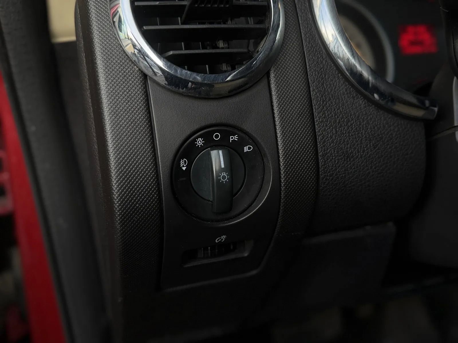 Used 2010 Ford Explorer Eddie Bauer image 27