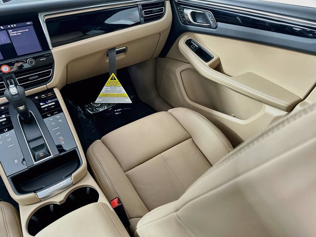 New 2026 Porsche Macan AWD/4WD image 26