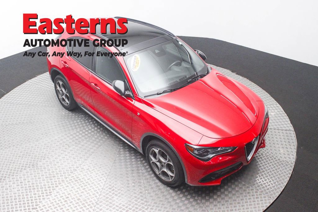 Used 2024 Alfa Romeo Stelvio Ti w/ Active Assist Plus Package AWD/4WD image 3
