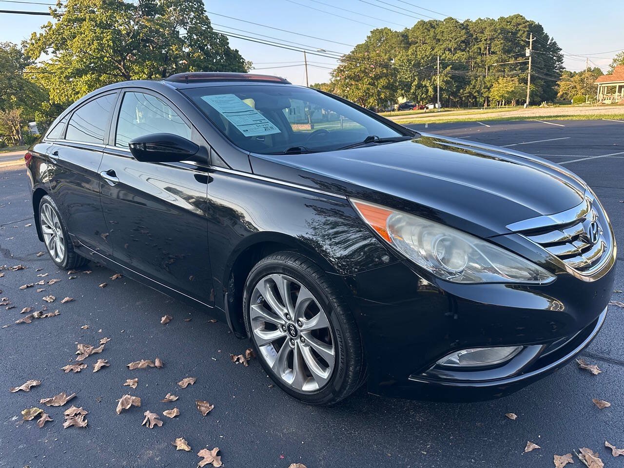 Used 2013 Hyundai Sonata SE w/ Navigation & Sunroof Pkg FWD image 4
