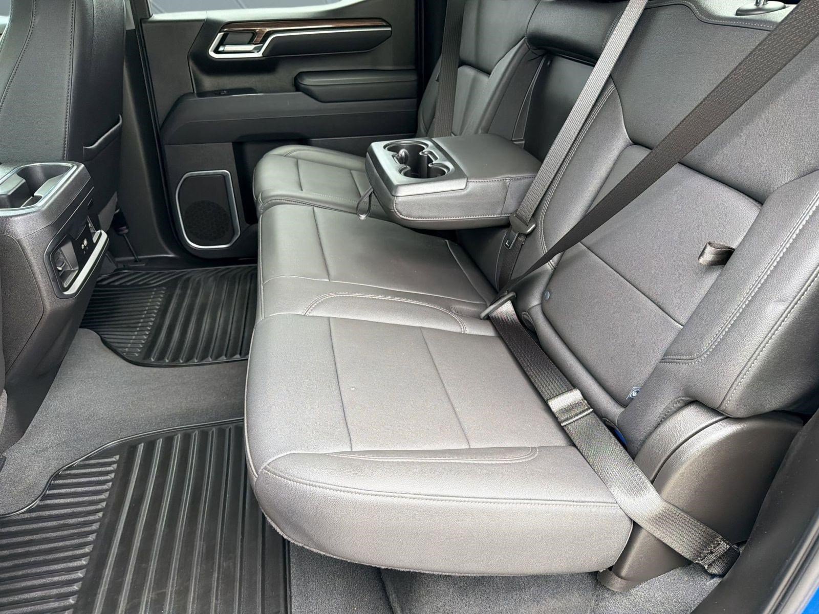 Certified 2025 Chevrolet Silverado 1500 RST AWD/4WD image 14