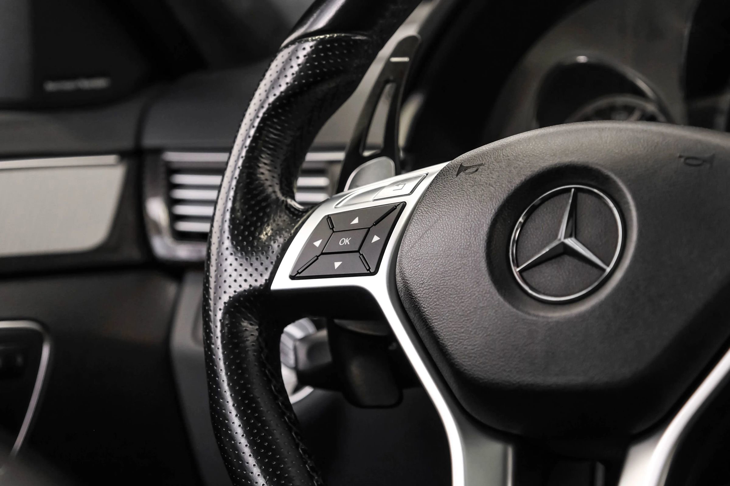 Used 2012 Mercedes-Benz E 63 AMG Sedan image 12