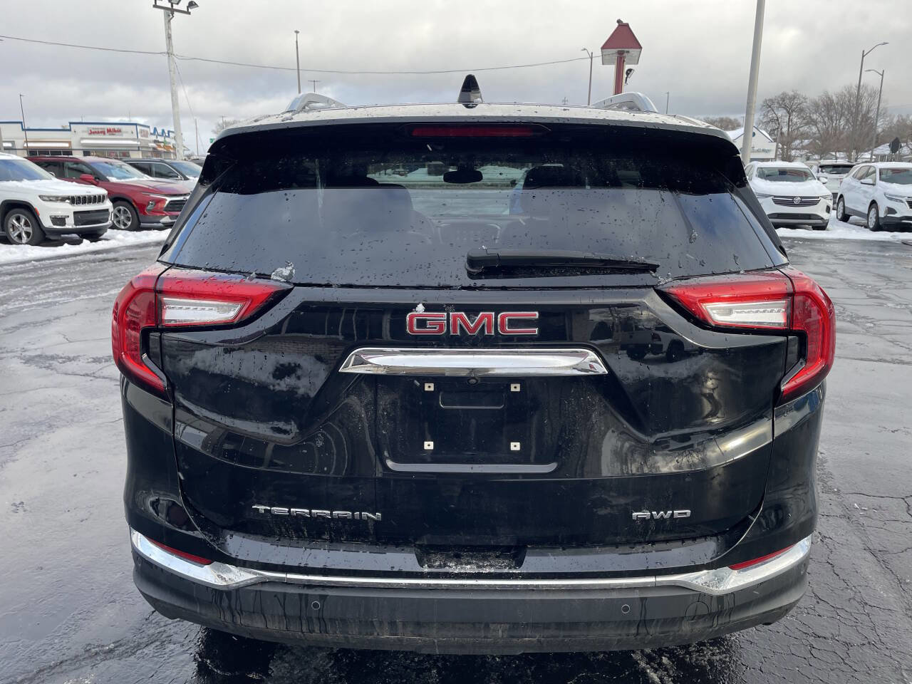 Used 2023 GMC Terrain SLT image 7