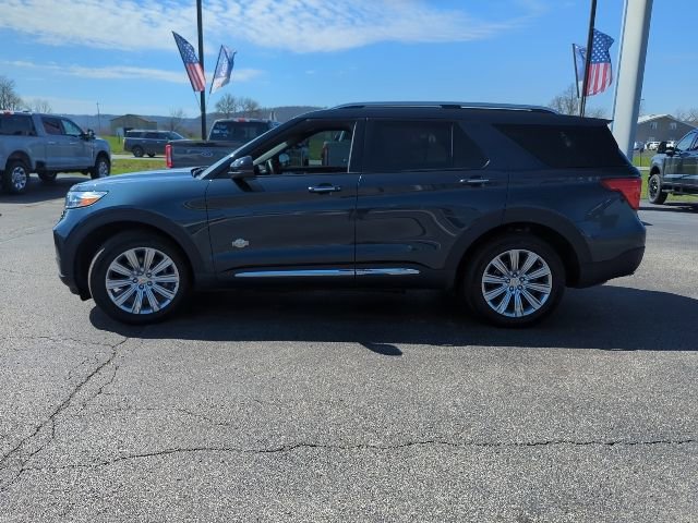 Used 2023 Ford Explorer King Ranch w/ Technology Package image 5