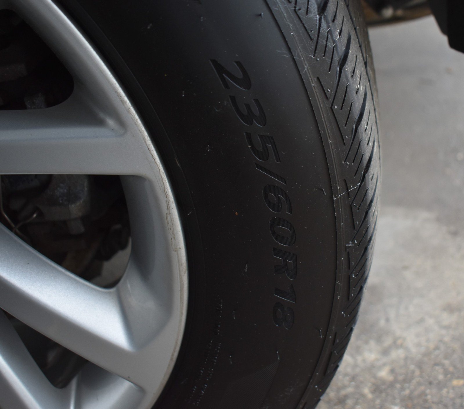 Used 2019 Land Rover Discovery Sport HSE AWD/4WD image 48