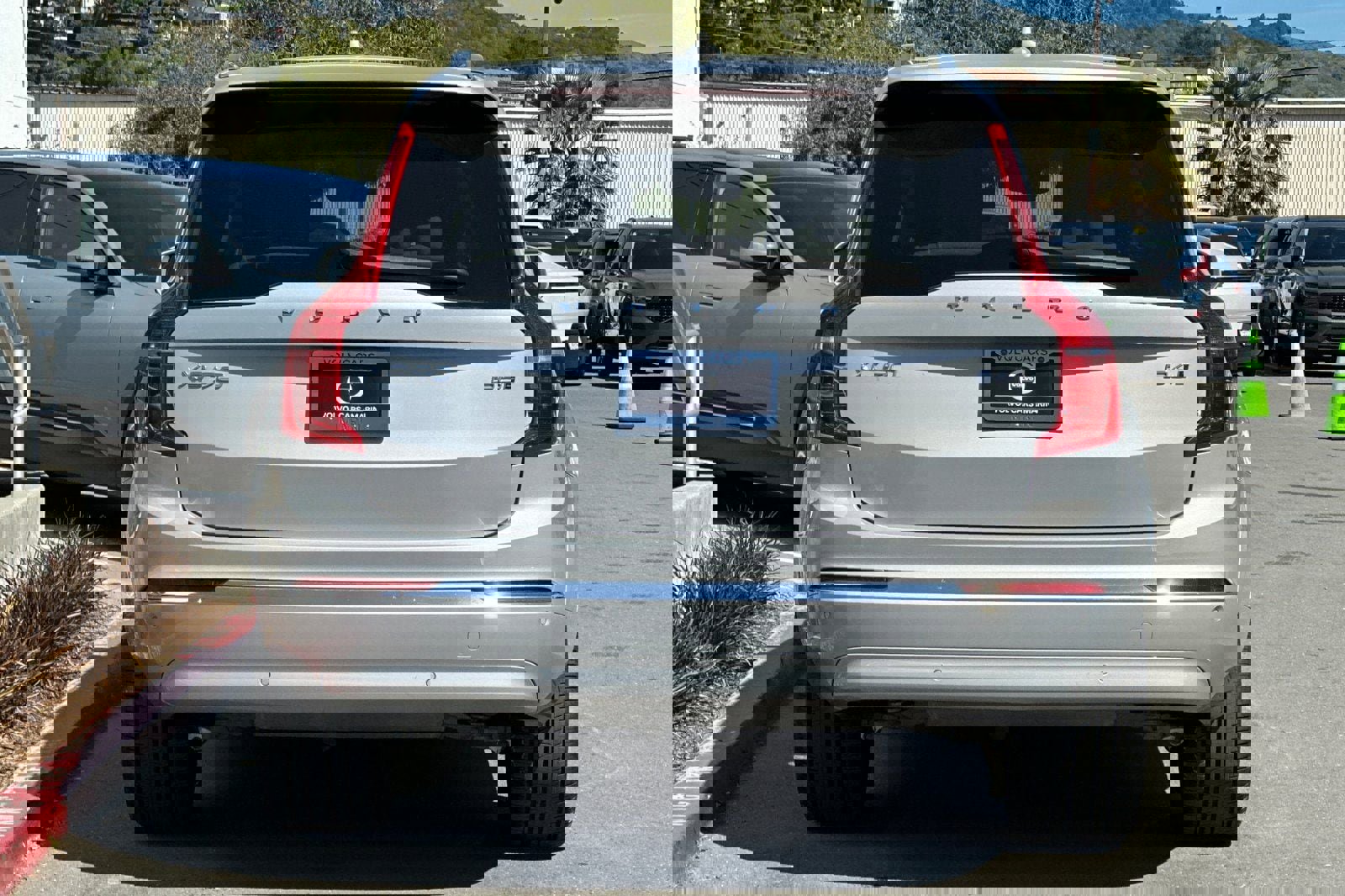 Certified 2024 Volvo XC90 B6 Plus image 8