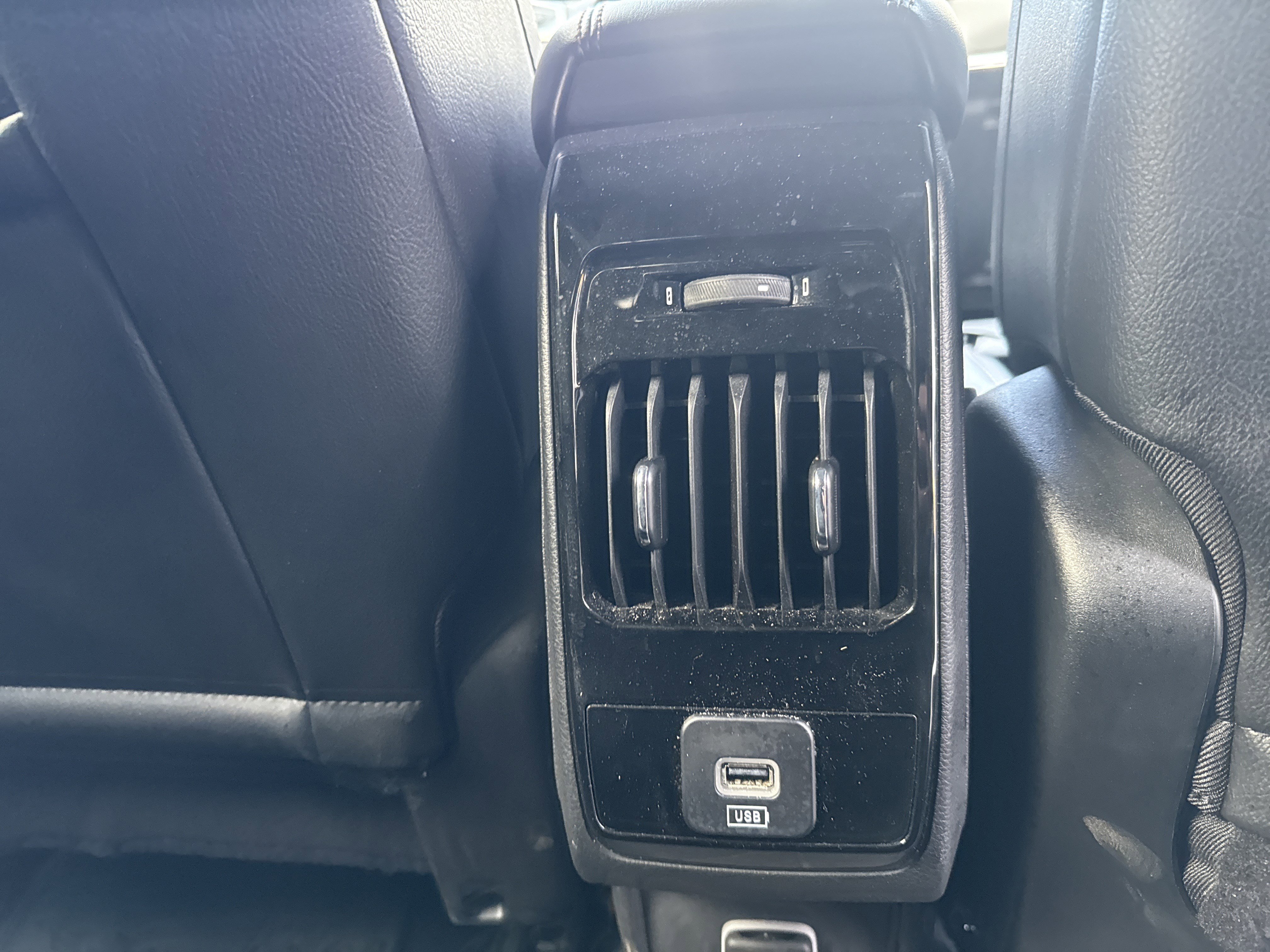 Certified 2022 Jeep Compass Limited w/ Sun and Sound Group image 13