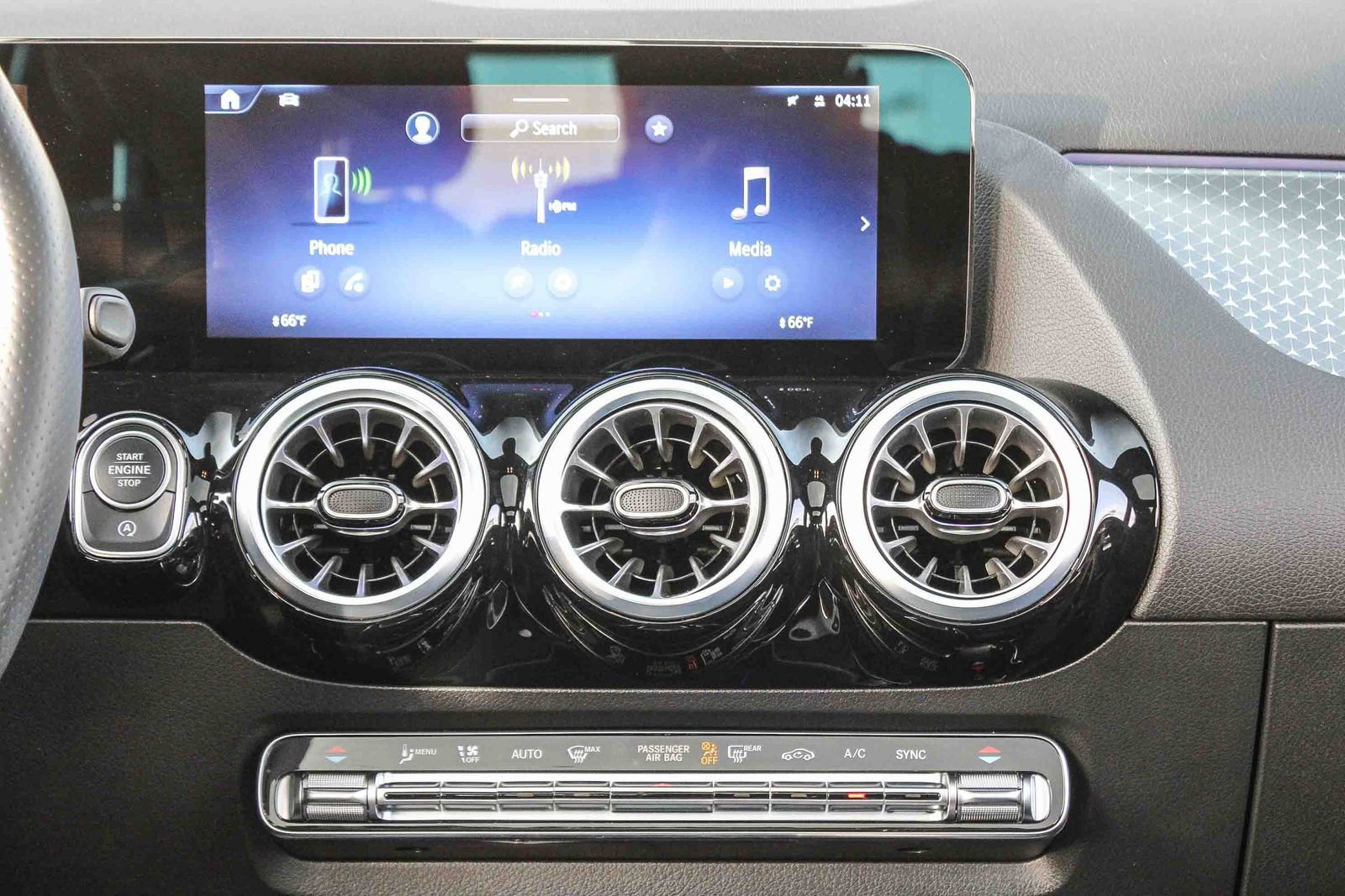 Certified 2025 Mercedes-Benz GLA 35 AMG 4MATIC image 15