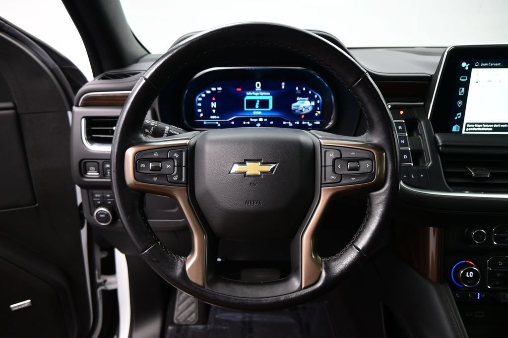 Used 2022 Chevrolet Tahoe High Country w/ Premium Package 2 AWD/4WD image 18