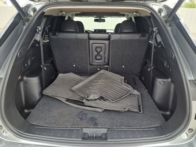 Used 2024 Mitsubishi Outlander SE image 17
