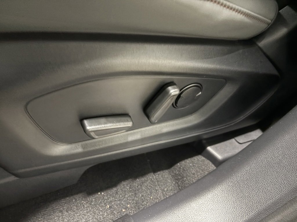 New 2026 Ford Explorer Active w/ Active Comfort Package image 23