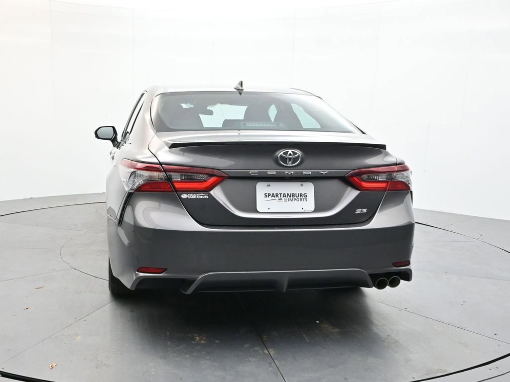 Used 2024 Toyota Camry SE image 6