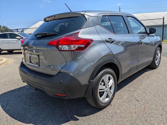 Used 2020 Nissan Kicks S FWD image 8