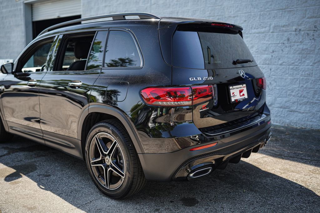 Used 2023 Mercedes-Benz GLB 250 image 13