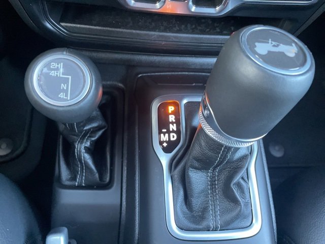 Used 2024 Jeep Wrangler Sahara w/ Technology Group image 30