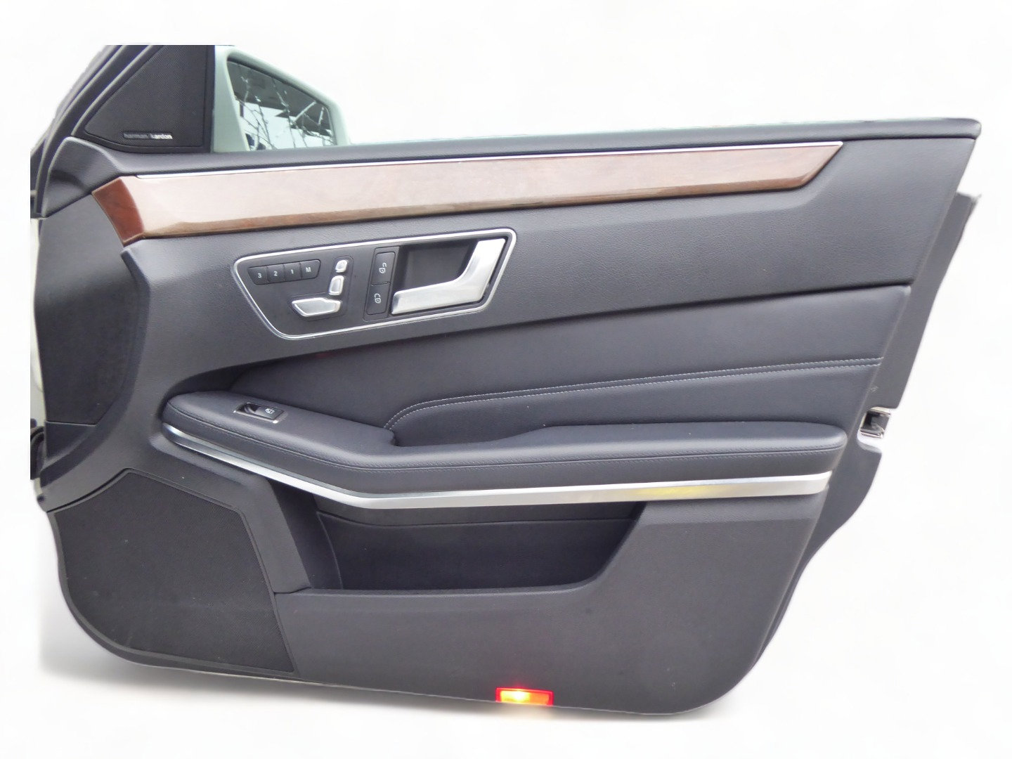 Used 2014 Mercedes-Benz E 350 4MATIC Sedan image 20