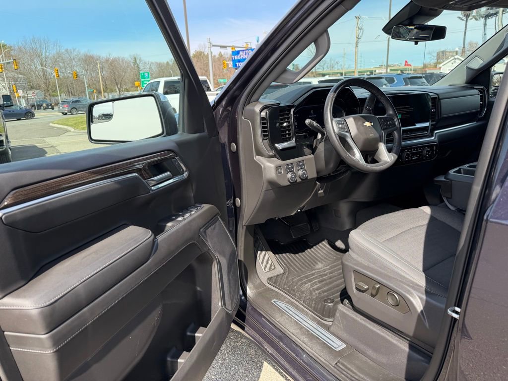 Certified 2022 Chevrolet Silverado 1500 LT image 16