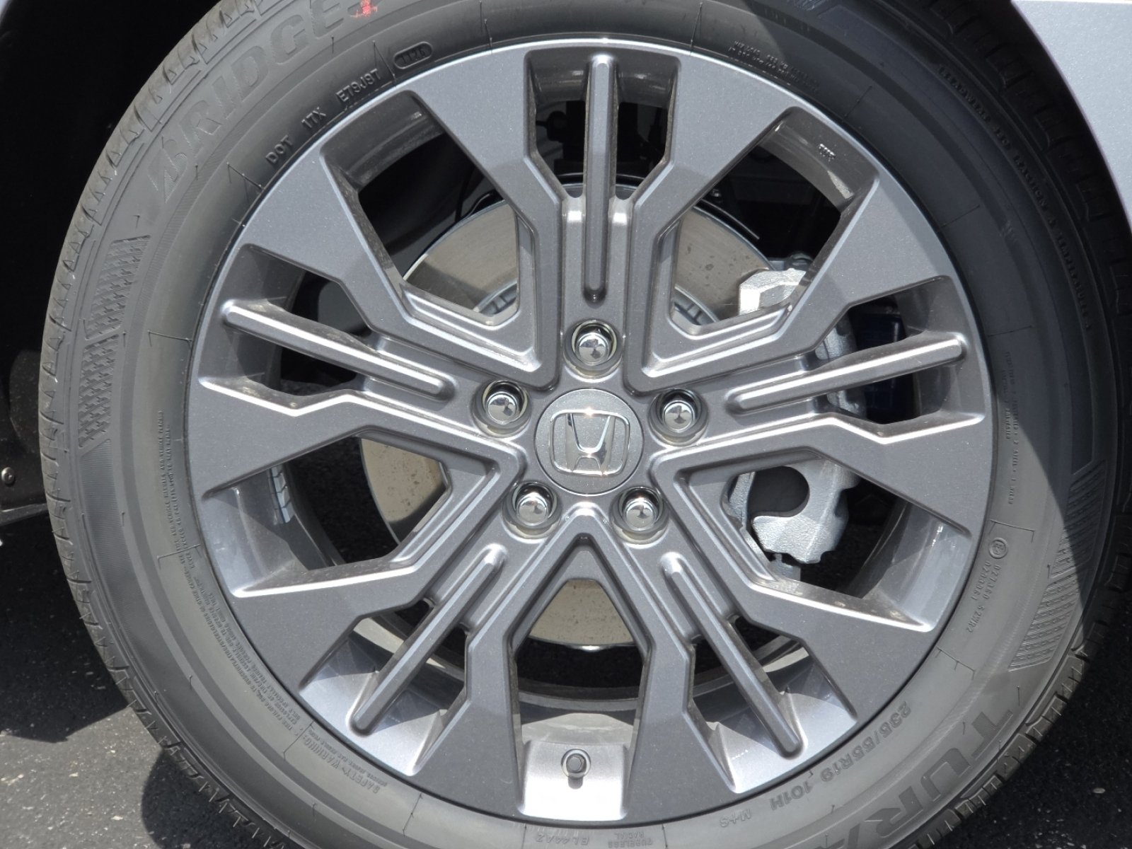 New 2026 Honda Odyssey Touring image 13