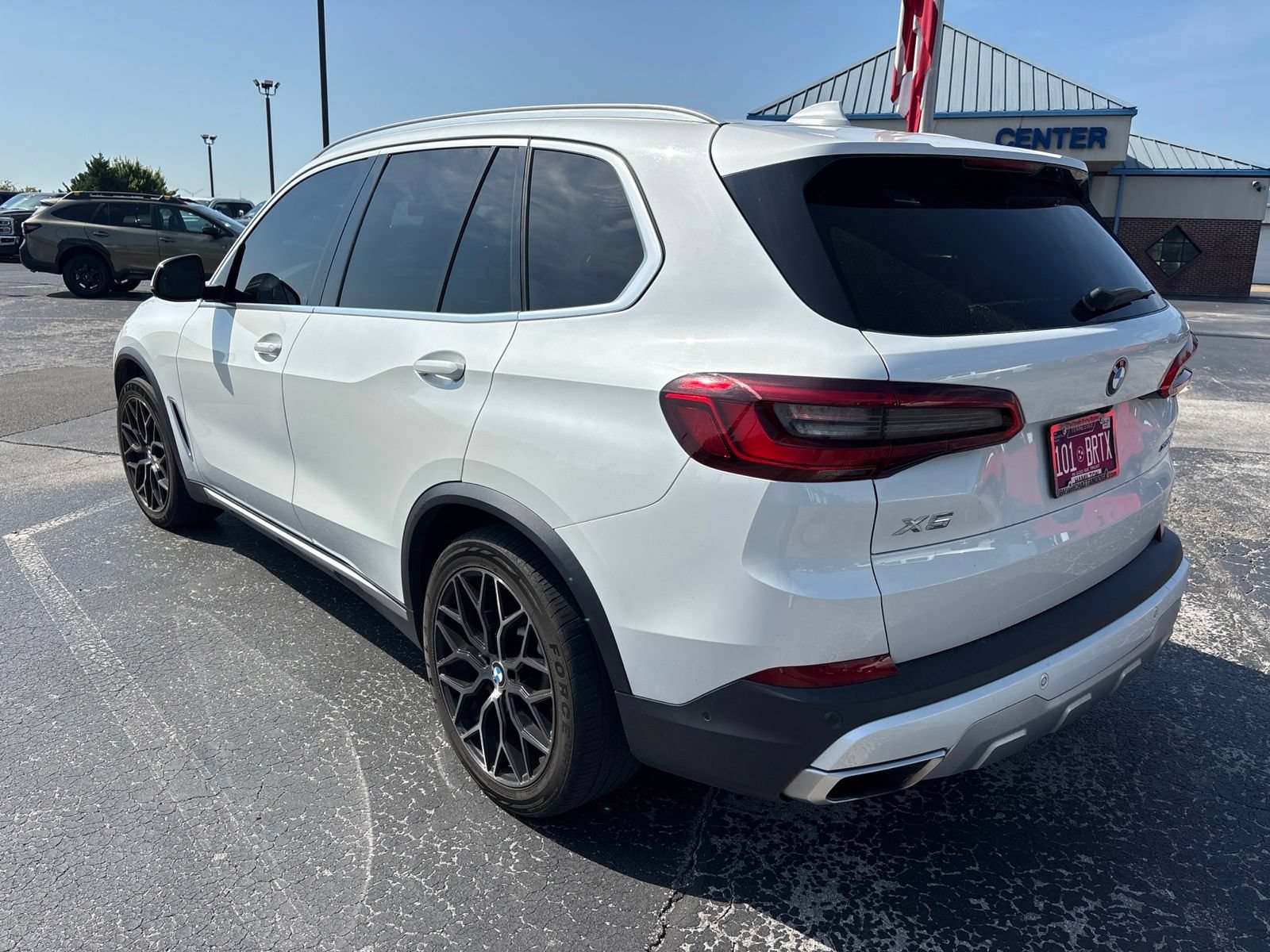 Used 2019 BMW X5 xDrive50i w/ Executive Package AWD/4WD image 4