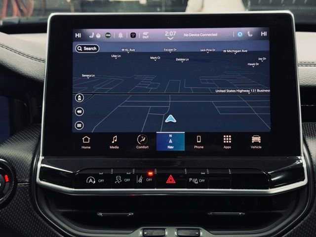 Used 2025 Jeep Compass Trailhawk w/ Trailhawk Elite Group image 34