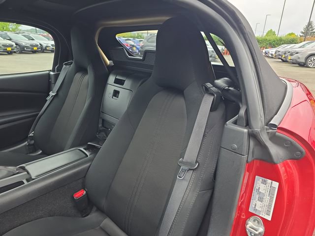 Used 2016 MAZDA MX-5 Miata Sport RWD image 13