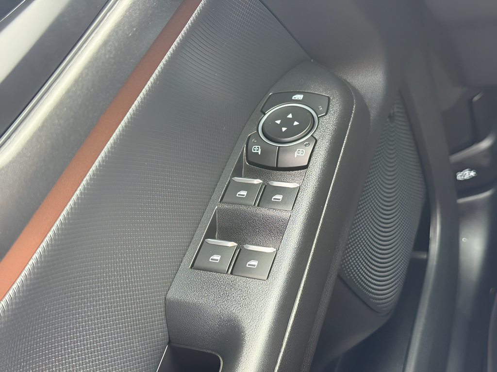 Used 2025 Ford Bronco Sport Outer Banks w/ Outer Banks Tech Package+ AWD/4WD image 23