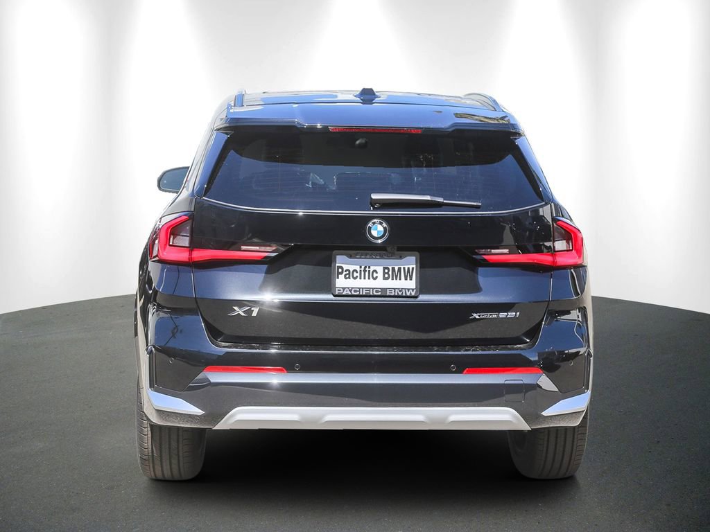 New 2026 BMW X1 xDrive28i w/ Technology Package AWD/4WD image 5